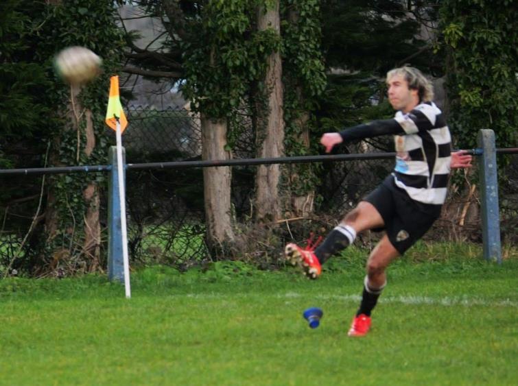 Steve Hewitt - outstanding for Tumble (Pic - William John)